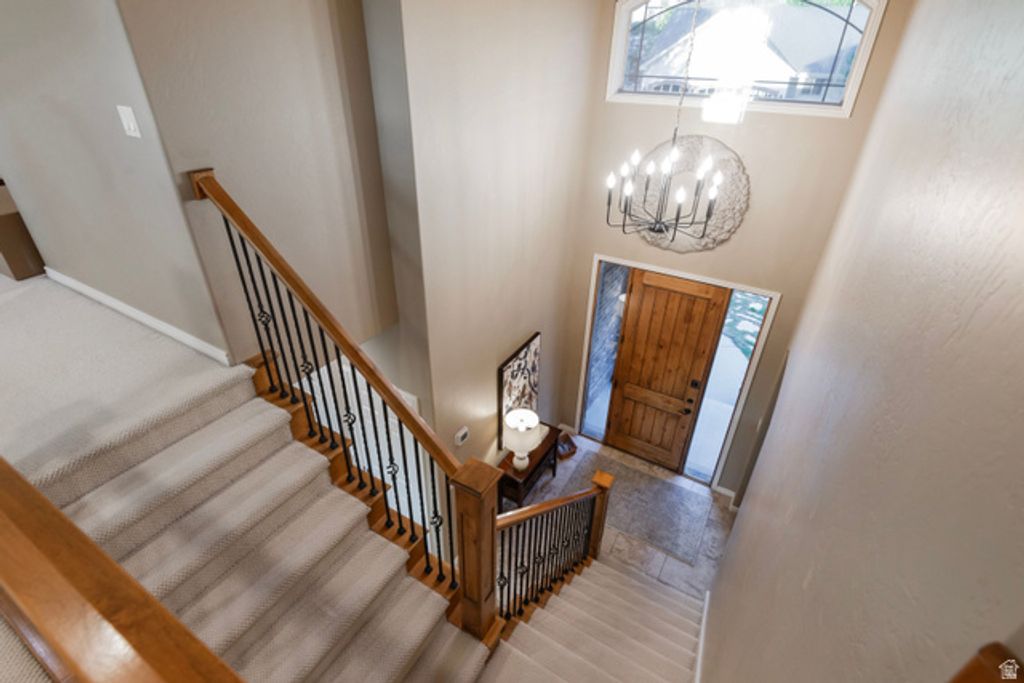 Image 18 of property listing at 11438 S GADZOOKS DR, Sandy, UT 84094