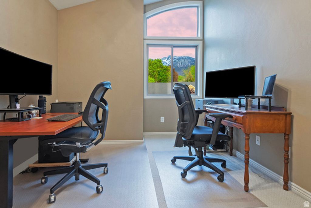 Image 24 of property listing at 11438 S GADZOOKS DR, Sandy, UT 84094