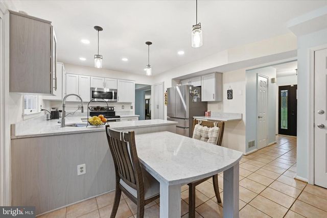 8522 AUTUMN RUST RD, Ellicott City, MD 21043