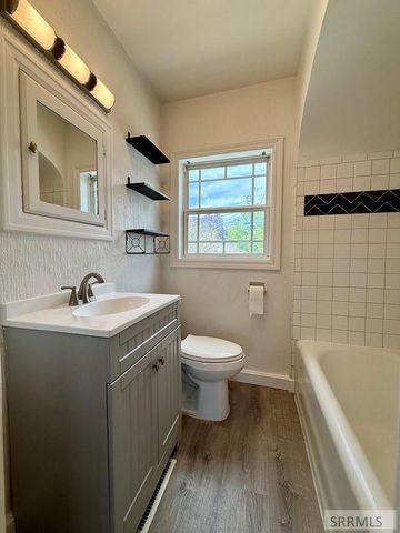 323 E 13th Street, Idaho Falls, ID 83404
