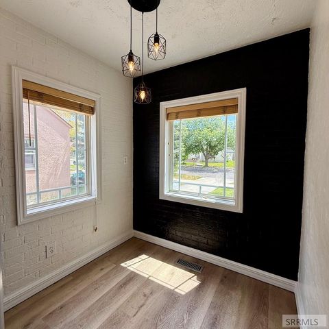 323 E 13th Street, Idaho Falls, ID 83404