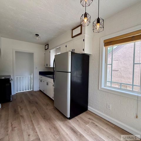 323 E 13th Street, Idaho Falls, ID 83404