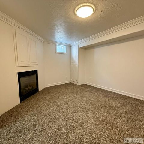 323 E 13th Street, Idaho Falls, ID 83404