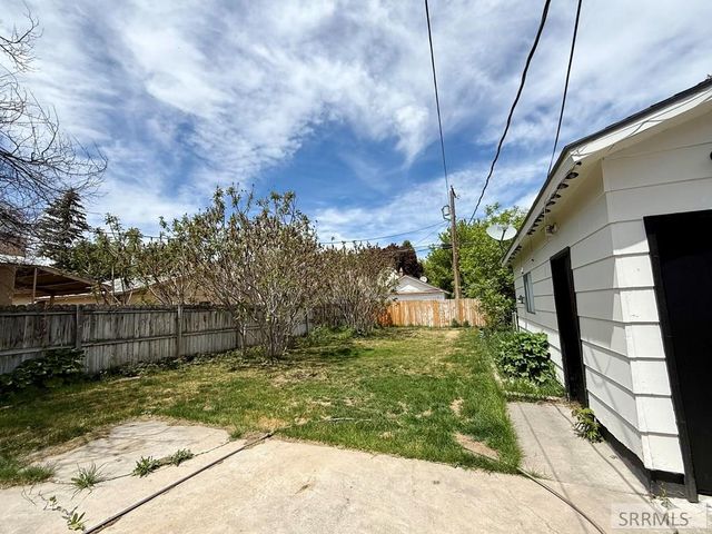 323 E 13th Street, Idaho Falls, ID 83404