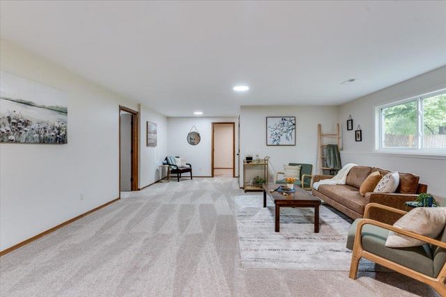 612 N Ridgehurst Street, Wichita, KS 67230
