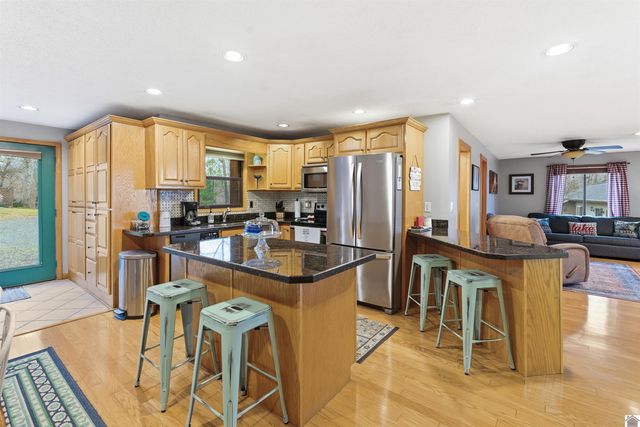 498 Paddle Lane, New Concord, KY 42076