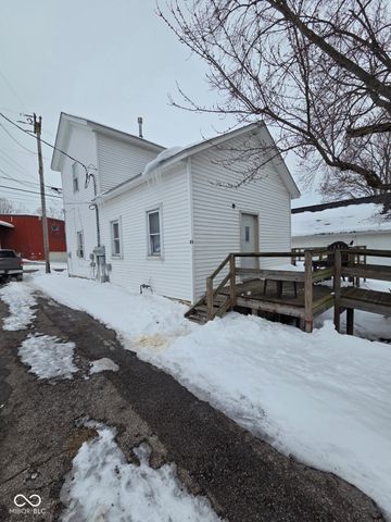 218 4th Street, North Vernon, IN 47265