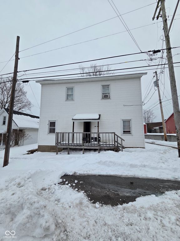 218 4th Street, North Vernon, IN 47265