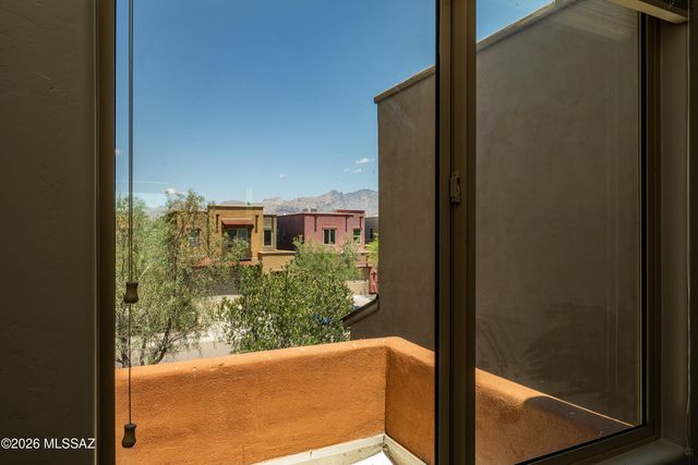 2861 N Silkie Place, Tucson, AZ 85719
