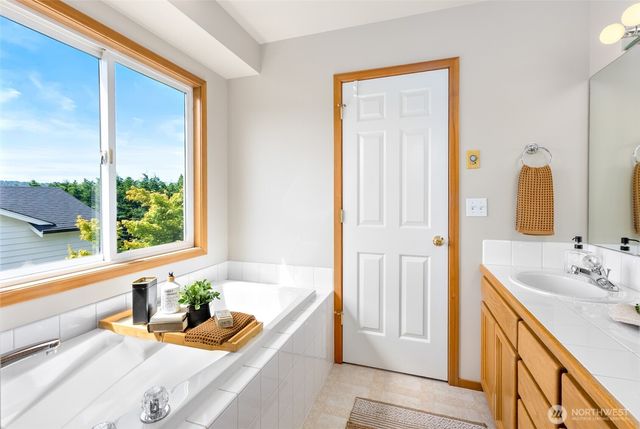 14811 1st Avenue NE, Duvall, WA 98019