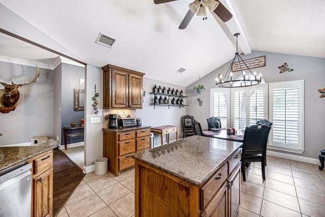 805 Woodland Park, Midland, TX 79706