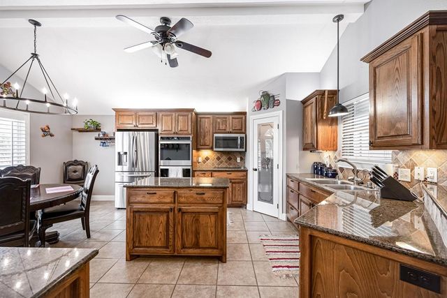 805 Woodland Park, Midland, TX 79706