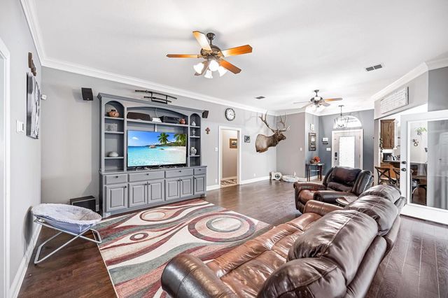 805 Woodland Park, Midland, TX 79706