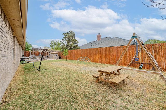 805 Woodland Park, Midland, TX 79706