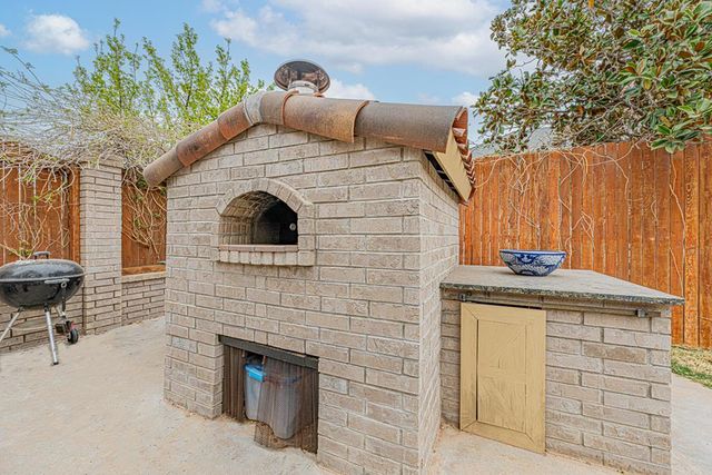 805 Woodland Park, Midland, TX 79706