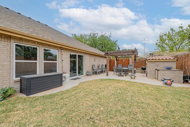 805 Woodland Park, Midland, TX 79706