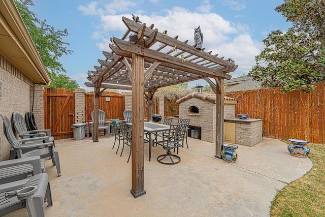 805 Woodland Park, Midland, TX 79706