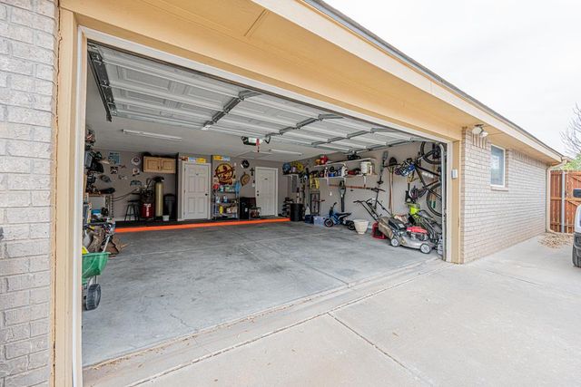 805 Woodland Park, Midland, TX 79706