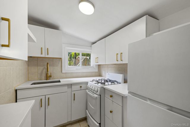 58 Maple Avenue, Chappaqua, NY 10514