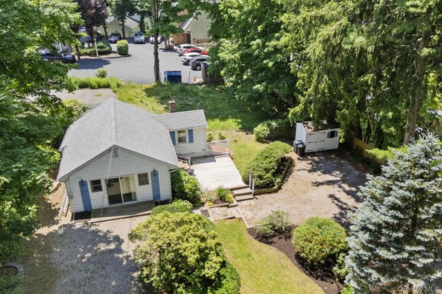 58 Maple Avenue, Chappaqua, NY 10514