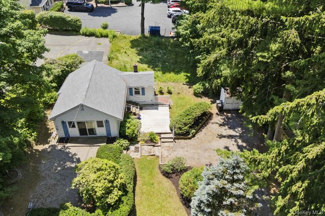 58 Maple Avenue, Chappaqua, NY 10514