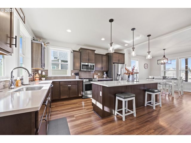 4 LEWIS Cir, Milton Freewater, OR 97862