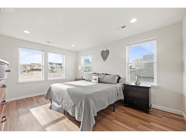 4 LEWIS Cir, Milton Freewater, OR 97862