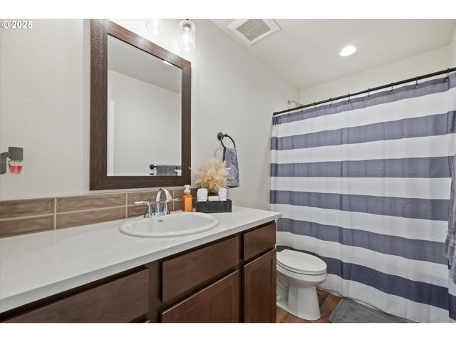 4 LEWIS Cir, Milton Freewater, OR 97862