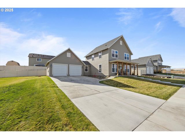 4 LEWIS Cir, Milton Freewater, OR 97862