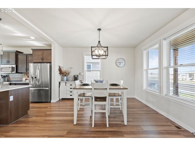 4 LEWIS Cir, Milton Freewater, OR 97862