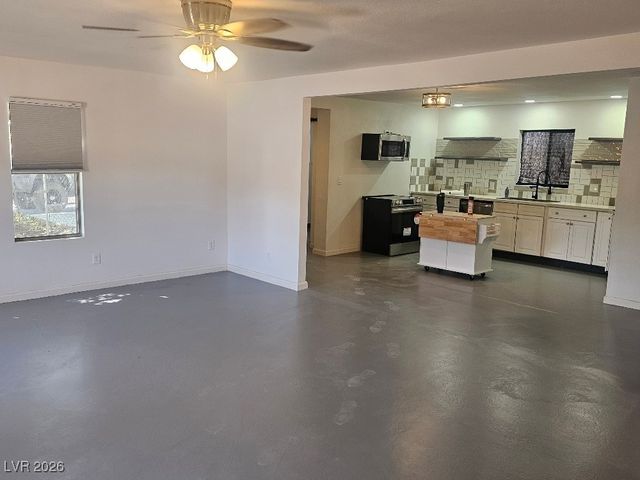 870 Second Street, Pahrump, NV 89048