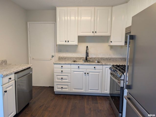 4027 CREIGHTON Terrace, Peoria, IL 61615