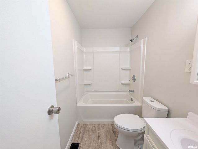 4027 CREIGHTON Terrace, Peoria, IL 61615