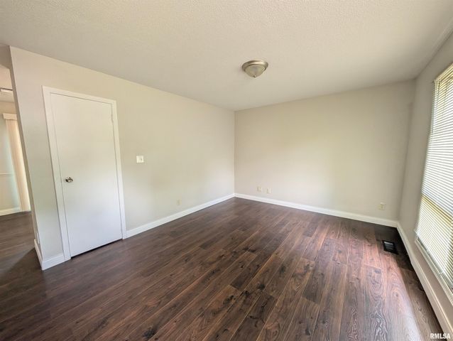 4027 CREIGHTON Terrace, Peoria, IL 61615