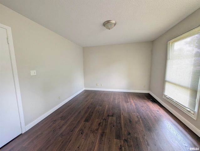 4027 CREIGHTON Terrace, Peoria, IL 61615