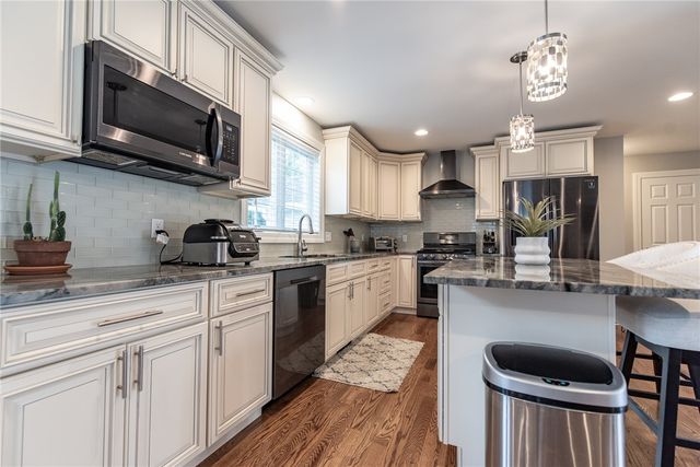 182 Theresa Marie Avenue, Woonsocket, RI 02895