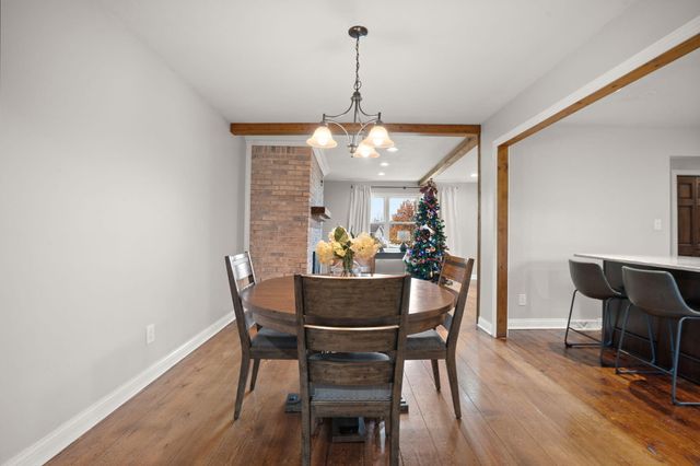 7552 W 82nd Court, Crown Point, IN 46307