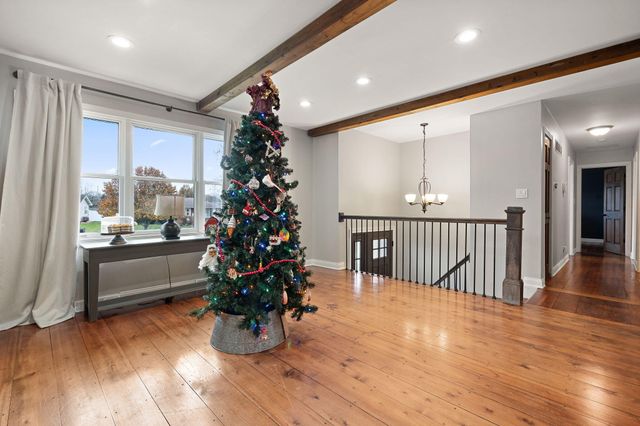 7552 W 82nd Court, Crown Point, IN 46307