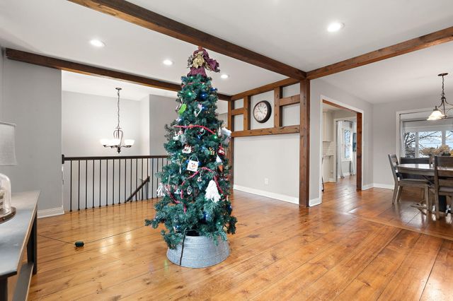 7552 W 82nd Court, Crown Point, IN 46307