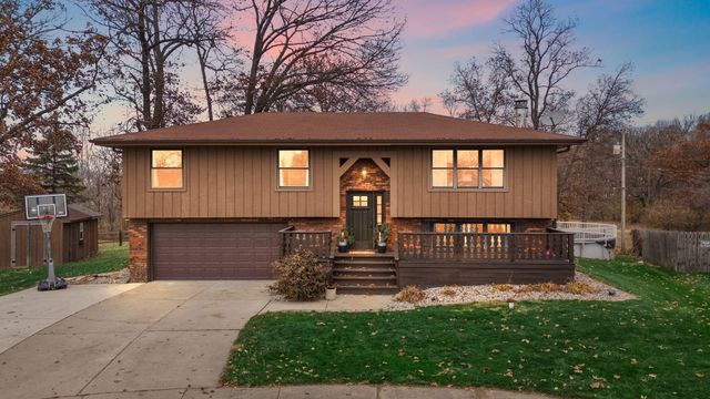 7552 W 82nd Court, Crown Point, IN 46307