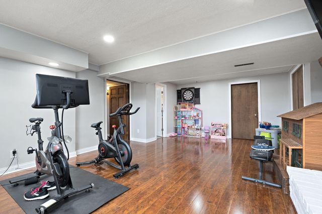 7552 W 82nd Court, Crown Point, IN 46307