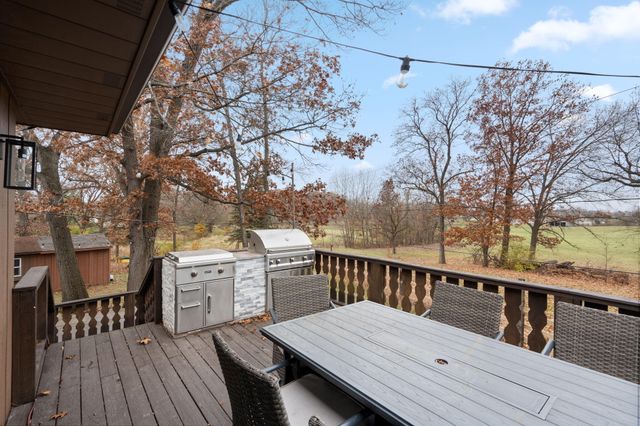 7552 W 82nd Court, Crown Point, IN 46307