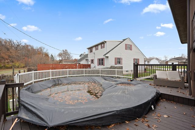 7552 W 82nd Court, Crown Point, IN 46307