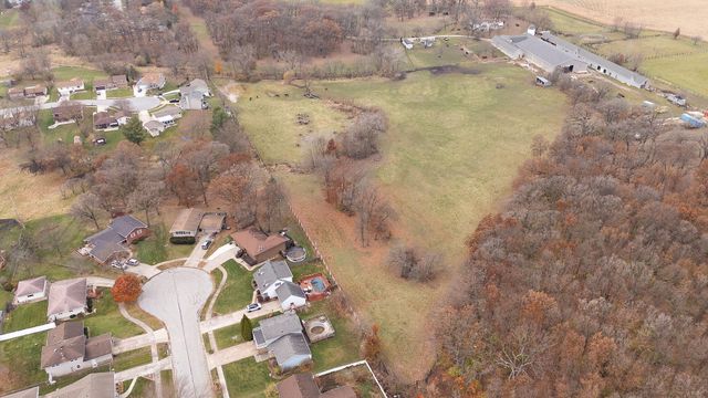 7552 W 82nd Court, Crown Point, IN 46307