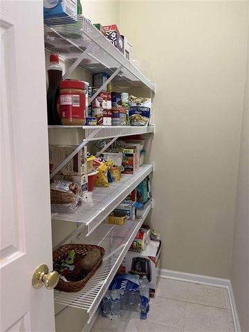 7524 Greens Mill Drive, Loganville, GA 30052