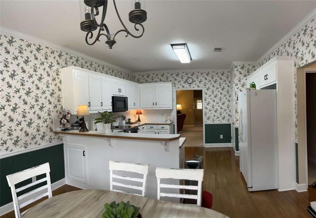 7524 Greens Mill Drive, Loganville, GA 30052