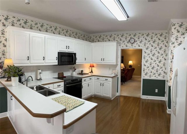 7524 Greens Mill Drive, Loganville, GA 30052