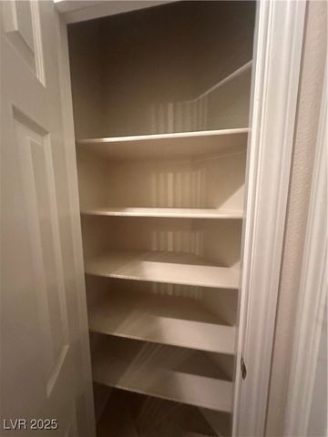 5228 AMETHYST CREEK Court, Las Vegas, NV 89131