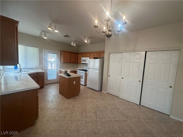 5228 AMETHYST CREEK Court, Las Vegas, NV 89131