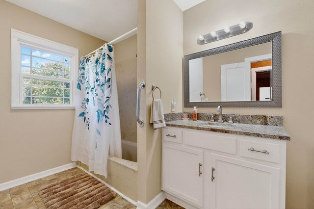 1800 W Frank Street, Grand Saline, TX 75140